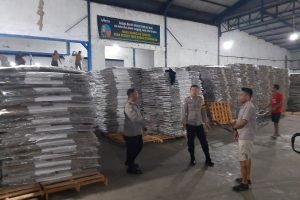 Polres Jember Siagakan Personel 24 Jam untuk Pengamanan Gudang Penyimpanan Logistik Pemilu 2024