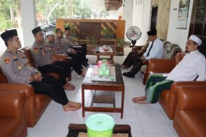 Pesan Pemilu Damai, Kapolres Sumenep Silaturahmi ee Ponpes Al Amien Sumenep