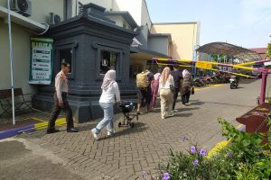 Jelang Pilkada Kota Batu 2024, Anggota Pam Obvit Sat Samapta Polres Batu Patroli Wisata