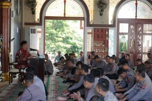 Tingkatkan Imam dan Taqwa Menuju SDM Unggul, Polrestabes Surabaya Gelar Binrohtal