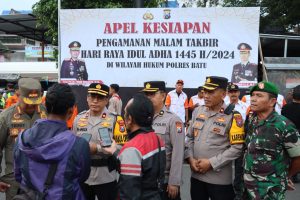 Pastikan Aman, Wakapolres Batu Pimpin Apel Kesiapan Pengamanan Malam Takbir