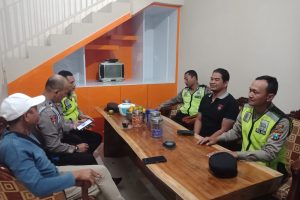 Jelang Pilkada 2024, Anggota Polisi RW Polres Batu Sambang Warga Guna Harkamtibmas