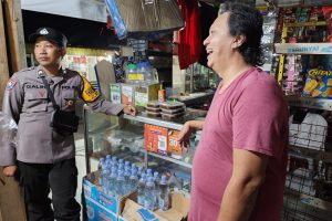 Jelang Pilkada 2024, Polisi RW Polres Batu Sambang Warga Jaga Harkamtibmas