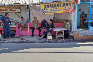 Personel Polisi RW Polres Batu Giat Sambang Desa Jaga Situasi Kamtibmas Menjelang Pilkada 2024