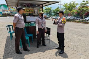 CIPTAKAN SITUASI AMAN DAN KONDUSIF, BHABINKAMTIBMAS POLSEK BUMIAJI LAKSANAKAN SAMBANG WARGA