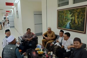 Anggota Polisi RW Polres Batu Giat Sambang Desa, Pastikan Situasi Kamtibmas Tetap Aman Kondusif Menjelang Pilkada 2024