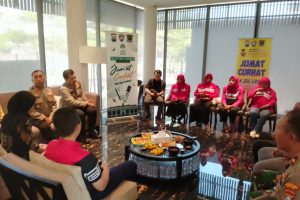 Cooling System, Polrestabes Surabaya Perkuat Harmoni Jelang Pilkada 2024 Lewat “Jum’at Curhat” dan Bansos