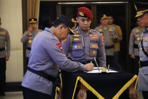 Kapolri Pimpin Pelantikan Sejumlah Kapolda dan Pengukuhan 2 Jabatan Baru di Polri