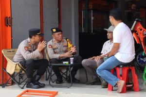 Lebih Dekat, Apel Jum’at Curhat dan “Door to Door” Diberikan Apresiasi Oleh Warga Beji