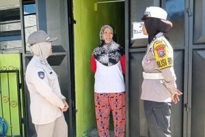 Berharap Sitkamtibmas Tetap Aman Kondusif Jelang Pilkada 2024, Personil Polisi RW Polres Batu Giat Sambang Desa