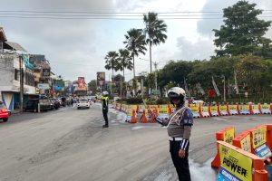 Inginkan Kamseltibcar Lantas Yang Baik, Personel Satlantas Polres Batu Laksanakan Poros Pagi