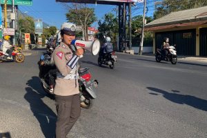 Satlantas Polres Batu Perkuat Poros Pagi di Titik Rawan Kecelakaan dan Macet