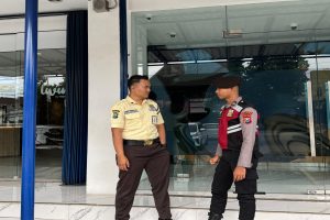 Gandeng Petugas Keamanan Wisata, Unit Pam Obvit Polres Batu Berikan Himbauan Kamtibmas