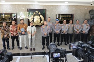 Menhut Raja Juli Temui Kapolri Bahas Penegakan Hukum Kehutanan