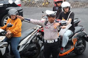Polres Batu Intensifkan Poros Pagi untuk Kelancaran Lalu Lintas dan Keamanan Liburan Nataru