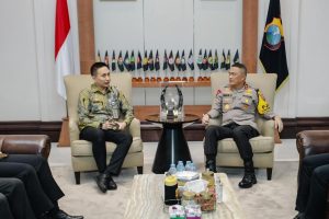 Kapolda Jatim Terima Kunjungan Kepala Imigrasi Surabaya Bahas Inovasi Autogate dan Immigration Lounge