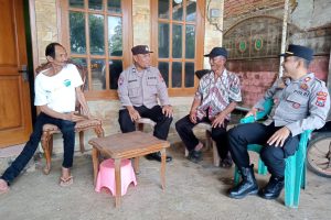 Kapolsek Junrejo dan Bhabinkamtibmas Lakukan Sambang dan Patroli Dialogis di Dusun Gangsiran