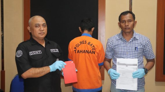 Respon Cepat Polres Batu Berhasil Amankan Tersangka Perampasan HP di Pujon