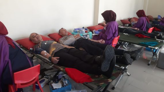 Sambut HUT Bhayangkara ke-79, Polres Batu Laksanakan Donor Darah