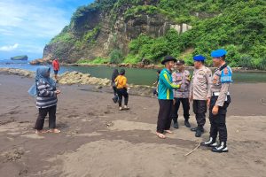 Libur Panjang Idul Adha, Polres Jember Siagakan Personel Pengamanan Wisata Pantai