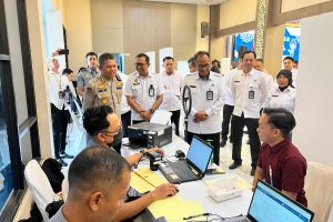 Polda Jatim dan Kanwil Ditjen Imigrasi Bersinergi Sambut Hari Bhayangkara ke – 79 Gelar Semarak 1079 Paspor untuk Negeri