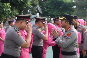 Beri selamat kepada anggota yang naik pangkat, Kapolres ingatkan layani masyarakat dengan baik