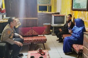 Kado Istimewa Hari Bhayangkara ke 79, Salam Hormat dari Hati: Kisah Bu Ira dan Cintanya pada Polri