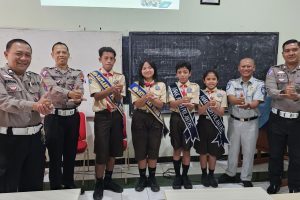 Satlantas Polres Batu Laksanakan Binluh Tertib Lalu Lintas kepada Siswa SMP dalam Ops Patuh Semeru 2025