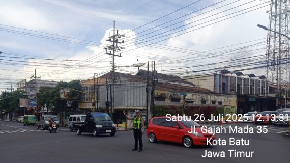 Satlantas Polres Batu Atur Lalin Akhir Pekan dalam Ops Patuh Semeru 2025