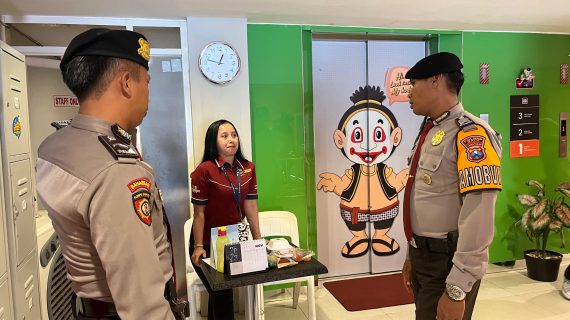 Antisipasi Gangguan Kamtibmas, Polres Batu Gelar Patroli Dialogis dan Himbauan di Lokasi Wisata