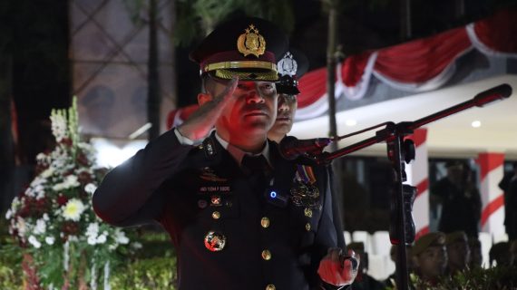 Kapolres Batu Pimpin Upacara AKRS di TMP Suropati Peringati HUT RI ke-80