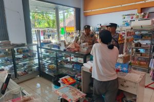 Jaga Kondusifitas, Personel Polsek Kasembon Lakukan Patroli Dialogis