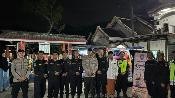 Patroli Polres Blitar Melalui Program Kopling Wujudkan Kedekatan Polisi dan Masyarakat untuk Harkamtibmas