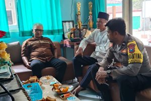 Bhabinkamtibmas Ds. Sidodadi Polsek Ngantang Polres Batu Laksanakan Dialogis dengan Kepala Desa