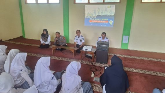 Police Goes to School: Upaya Konkret Satlantas-Dishub Kota Batu Ciptakan Generasi Sadar Keselamatan Jalan