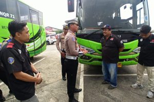Polantas Menyapa : Operasi Zebra Semeru PJR Polda Jatim Beri Edukasi Tertib Lalin