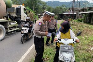 Operasi Zebra Semeru 2025 : Gelar Patroli Dialogis dan Survey Lokasi Rawan Laka di Pujon-Ngantang