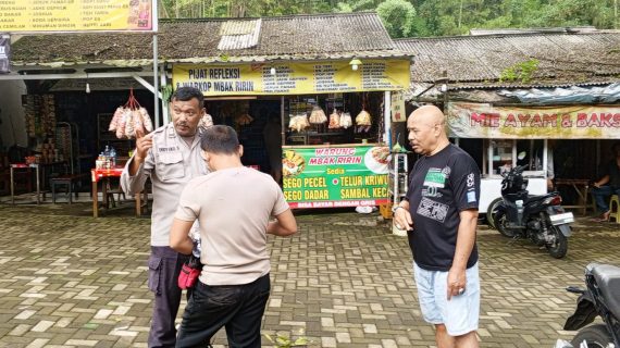 Jaga Kondusifitas Wisata, Personel Polsek Pujon Gelar Patroli Dialogis
