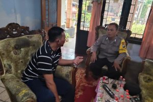 Sinergi Bhabinkamtibmas dan Tokoh Pemuda : Patroli Dialogis Serukan Kewaspadaan Kamtibmas dan Antisipasi Longsor