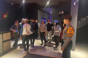 Polres Batu Gelar Razia Terpadu di Kawasan Hiburan Malam, Tingkatkan Pengawasan dan Pencegahan Penyimpangan