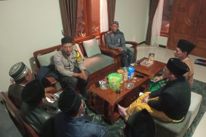 Proaktif dan Humanis, Bhabinkamtibmas Lakukan Sambang Himbauan Antisipasi Gangguan Kamtibmas