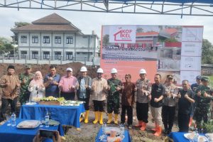 Kolaborasi Tiga Pilar dan Pemkot Batu Dukung Pembangunan Gerai KKMP di Dadaprejo, Kabag SDM Polres Batu Hadir Wakili Kapolres