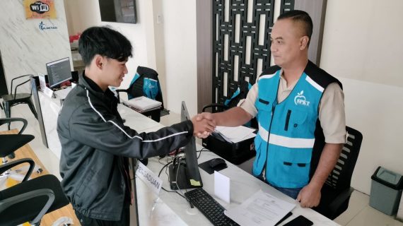 “Senyum Mengawali Layanan” : Filosofi 5S sebagai Jiwa Pelayanan Publik di SPKT Polres Batu