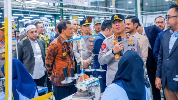 Wakapolri Resmikan Kembali Operasional Pabrik Garmen Wonghang Bersaudara di Pemalang