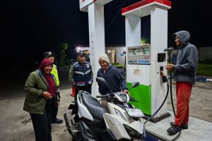 Antisipasi Gangguan, Polsek Pujon Patroli Dialogis