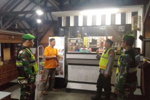 Sinergi TNI-Polri dalam Patroli Dialogis Jaga Keamanan