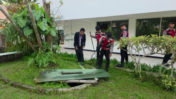 Sat Samapta Polres Batu Sterilisasi Gereja YPPII, Antisipasi Gangguan Keamanan