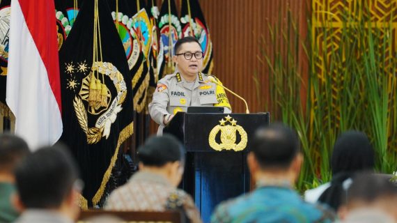 Belasan Ribu Personel Dikerahkan, Polri Kawal Pemulihan Pascabencana di Sumatera
