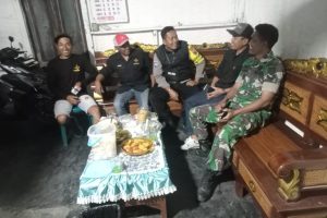 Polsek Pujon Gelar Patroli Dialogis, Proaktif Jaga Kamtibmas