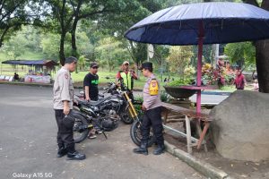 Tingkatkan Kewaspadaan, Polsek Ngantang Gelar Patroli Dialogis dan Himbau Pengamanan Kendaraan